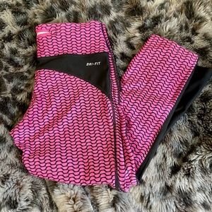 Nike DriFit Capri Leggings